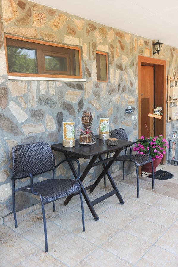 Guesthouse Kerkinitis Lithótopos Екстериор снимка
